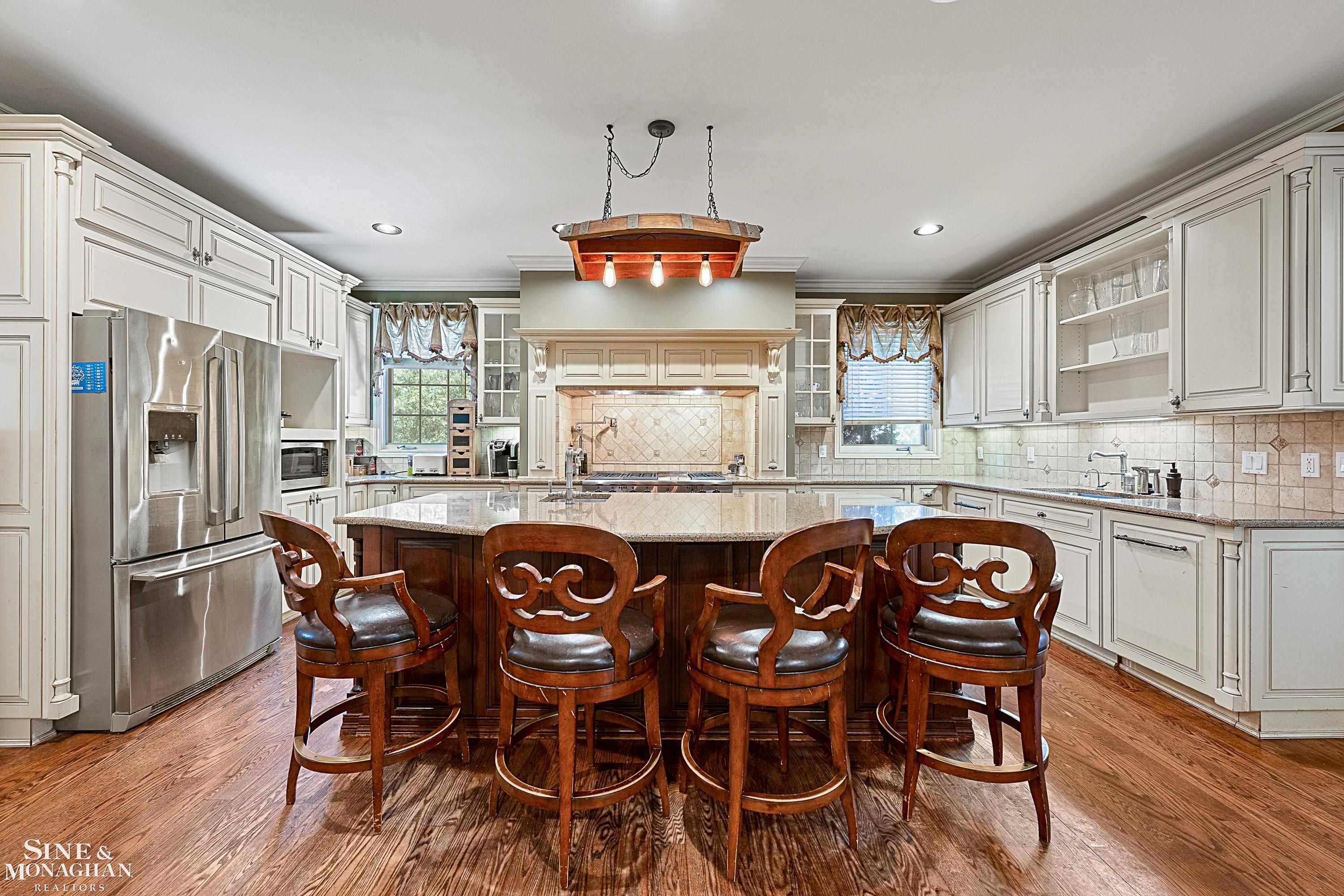 1036 Whittier Road Grosse Pointe Park, MI 48230 - Photo 8 of 48
