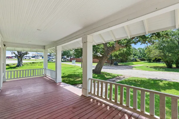$295,000 | 435 South Orange Street, Giddings, TX 78942