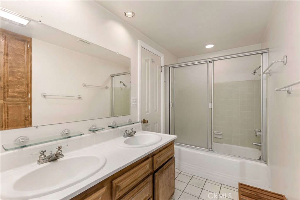 9348 Tujunga Canyon Boulevard Tujunga, CA 91042 - Photo 14 of 39