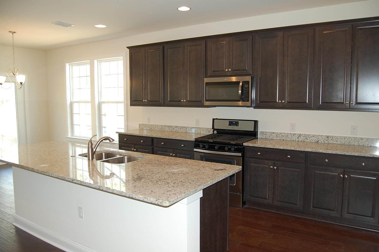 2216 Spring Hope Drive Mount Pleasant, SC 29466 - Photo 5 of 19 Kitchen
