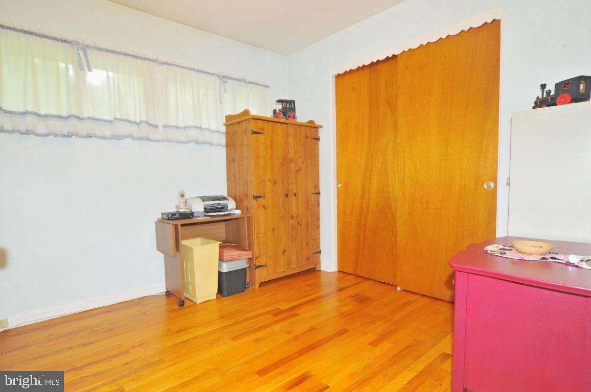 998 Cardinal Road Lancaster, PA 17601 - Photo 12 of 27 Gallery Image 12