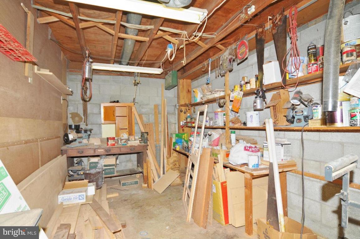 998 Cardinal Road Lancaster, PA 17601 - Photo 20 of 27 Gallery Image 20