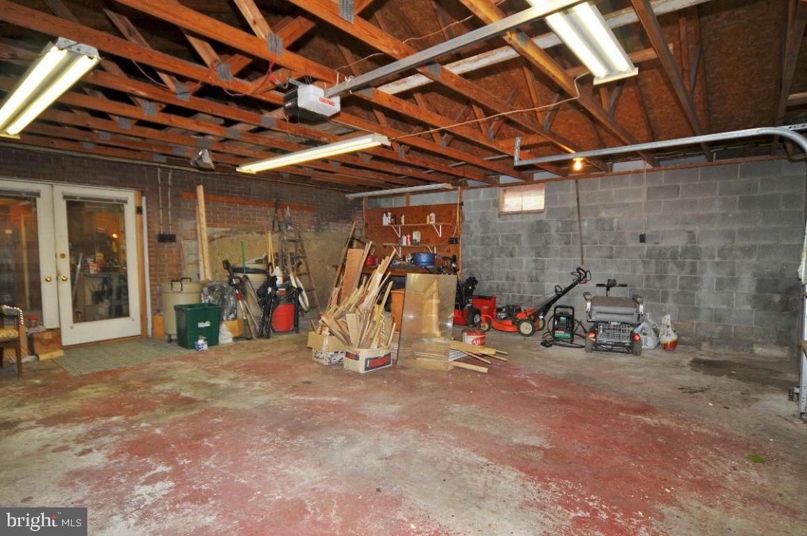 998 Cardinal Road Lancaster, PA 17601 - Photo 22 of 27 Gallery Image 22