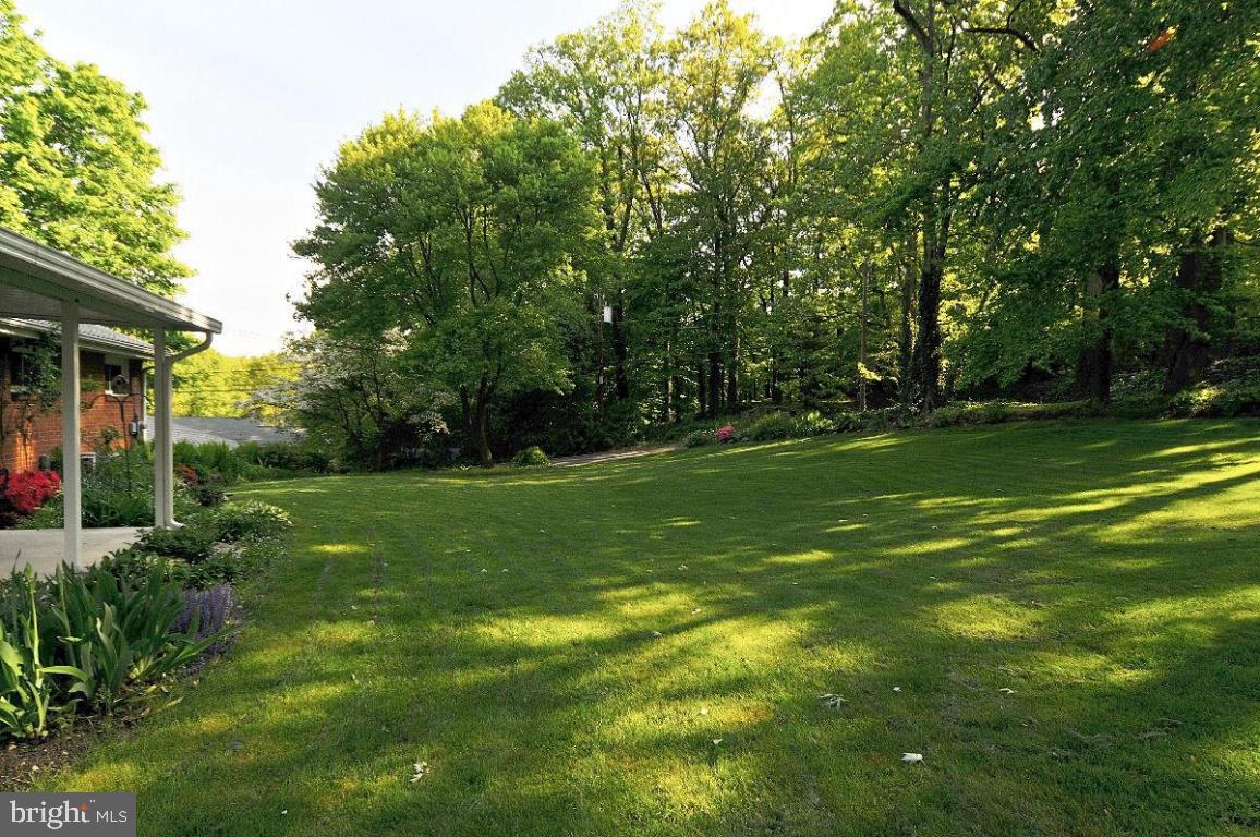 998 Cardinal Road Lancaster, PA 17601 - Photo 24 of 27 Gallery Image 24