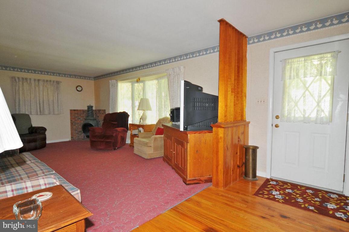 998 Cardinal Road Lancaster, PA 17601 - Photo 6 of 27 Gallery Image 6