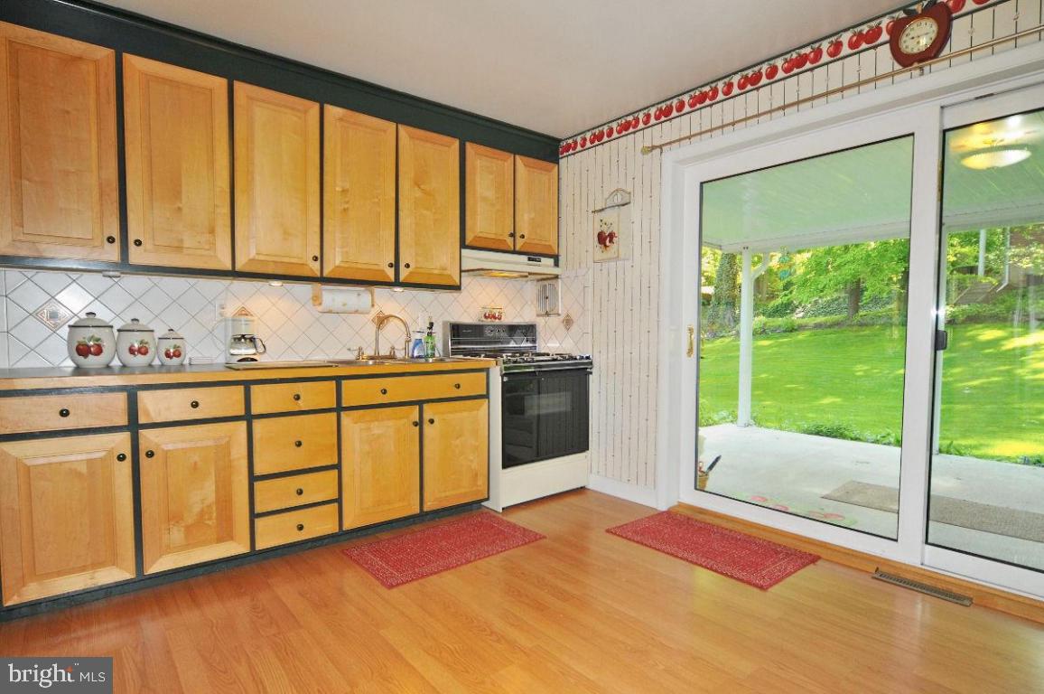 998 Cardinal Road Lancaster, PA 17601 - Photo 9 of 27 Gallery Image 9