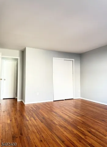 $1,800 | 1102 West St Georges Avenue, Unit B9, Linden, NJ 07036