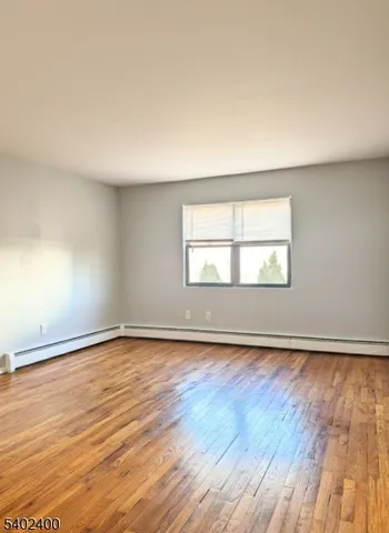 $1,800 | 1102 West St Georges Avenue, Unit B9, Linden, NJ 07036