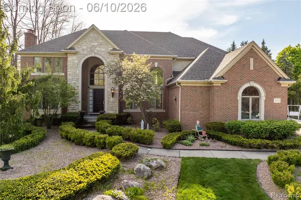 $1,499,900 | 5173 Serena Drive, Troy, MI 48098