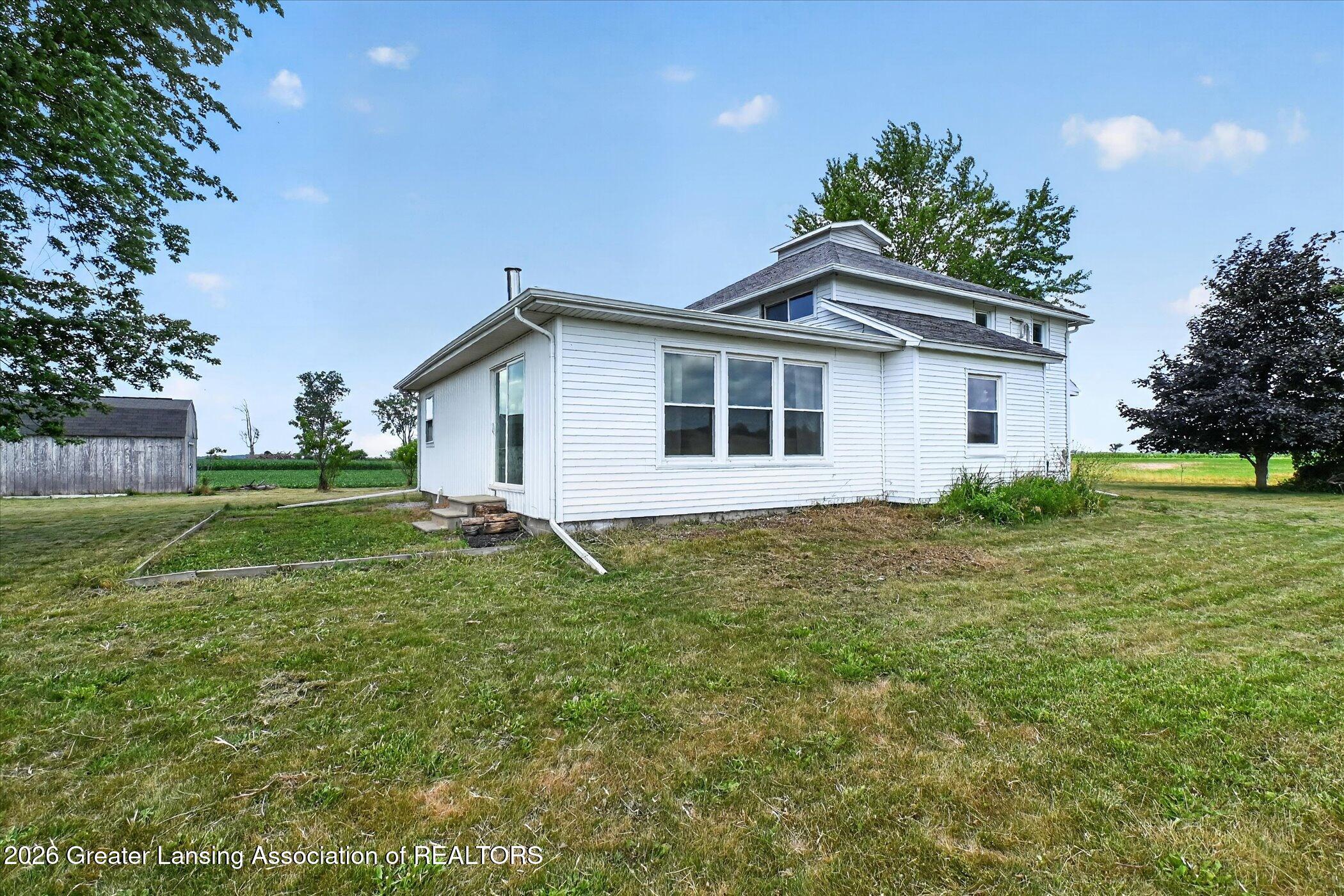 6292 East Gratiot Road Elsie, MI 48831 - Photo 19 of 46 47-6292-E-Gratiot-Rd-Bannister-WindowSti
