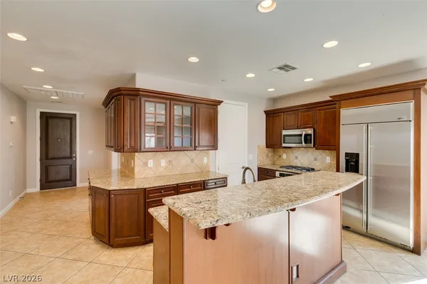 $2,550 | 13 Avenza Drive, Henderson, NV 89011