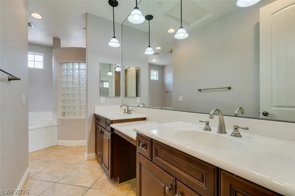 $2,550 | 13 Avenza Drive, Henderson, NV 89011