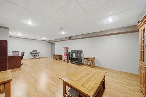 $460,000 | 3101 Ernest Drive, Sandwich, IL 60548