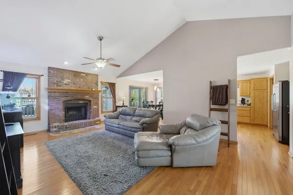 $460,000 | 3101 Ernest Drive, Sandwich, IL 60548