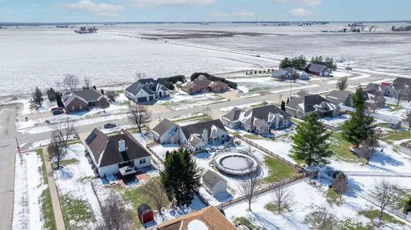 $460,000 | 3101 Ernest Drive, Sandwich, IL 60548