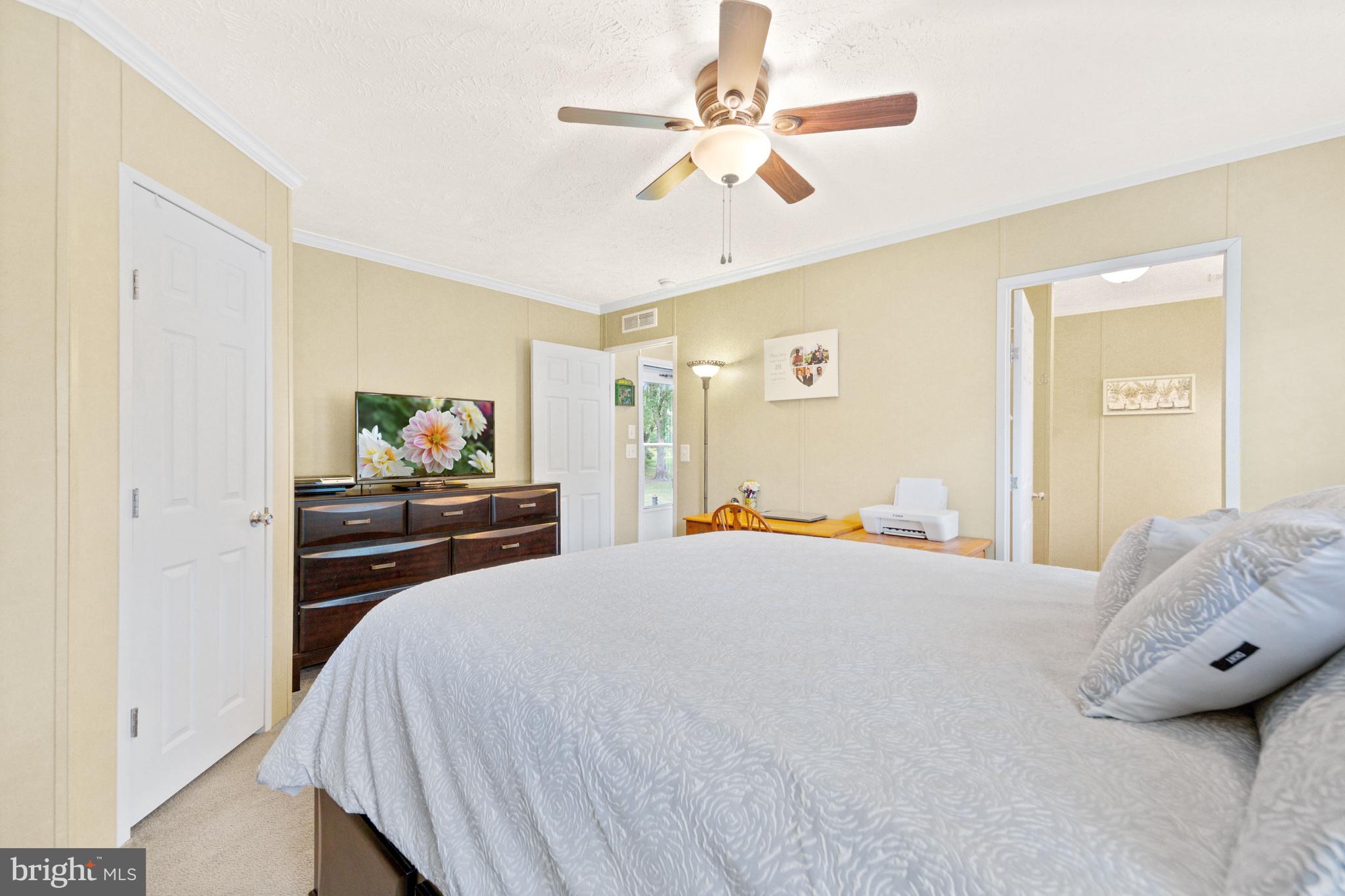 27510 Mt Vernon Road Princess Anne, MD 21853 - Photo 11 of 41 Primary Suite