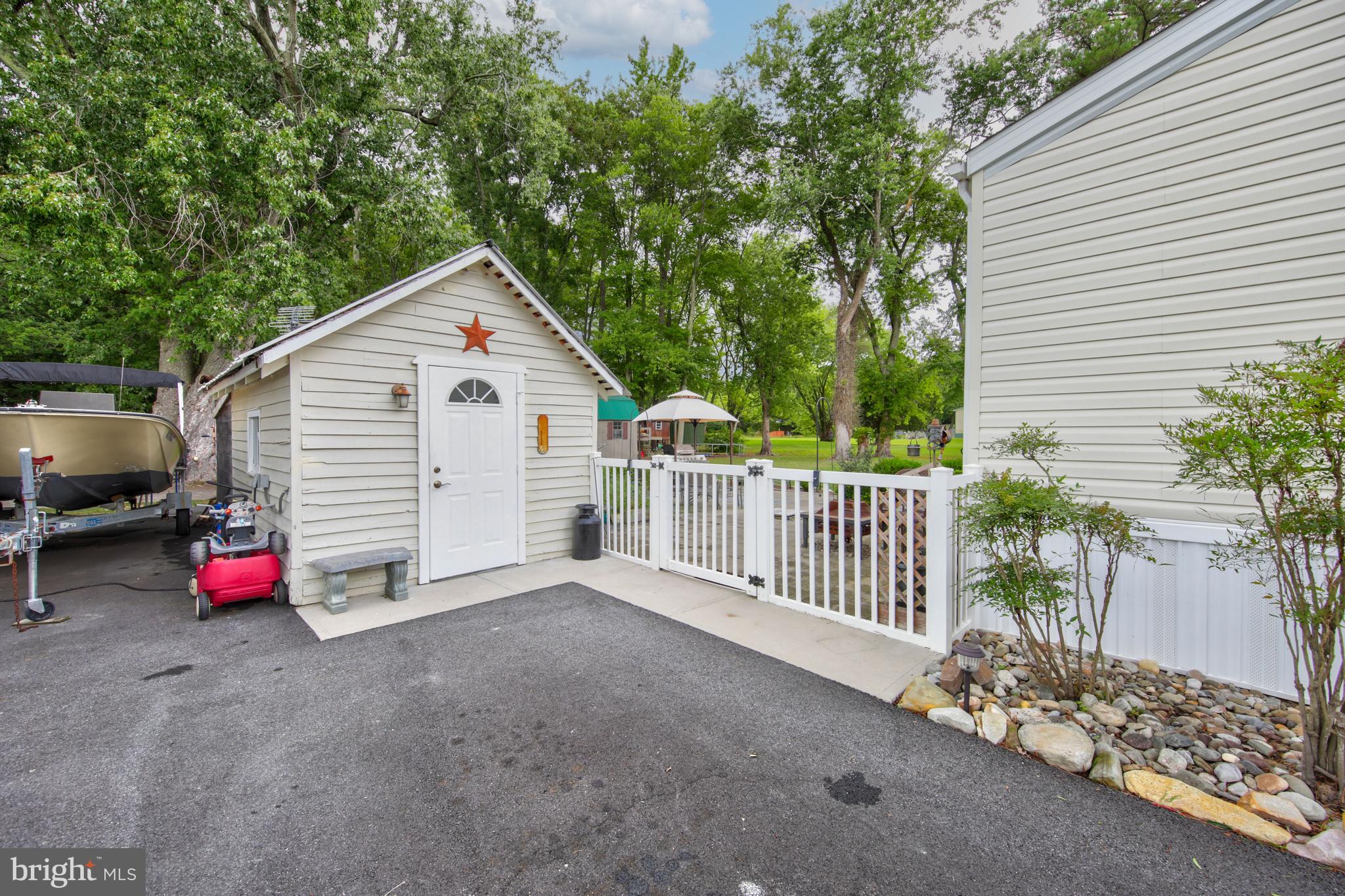 27510 Mt Vernon Road Princess Anne, MD 21853 - Photo 24 of 41 Climate Controlled She-Shed/ Man Cave