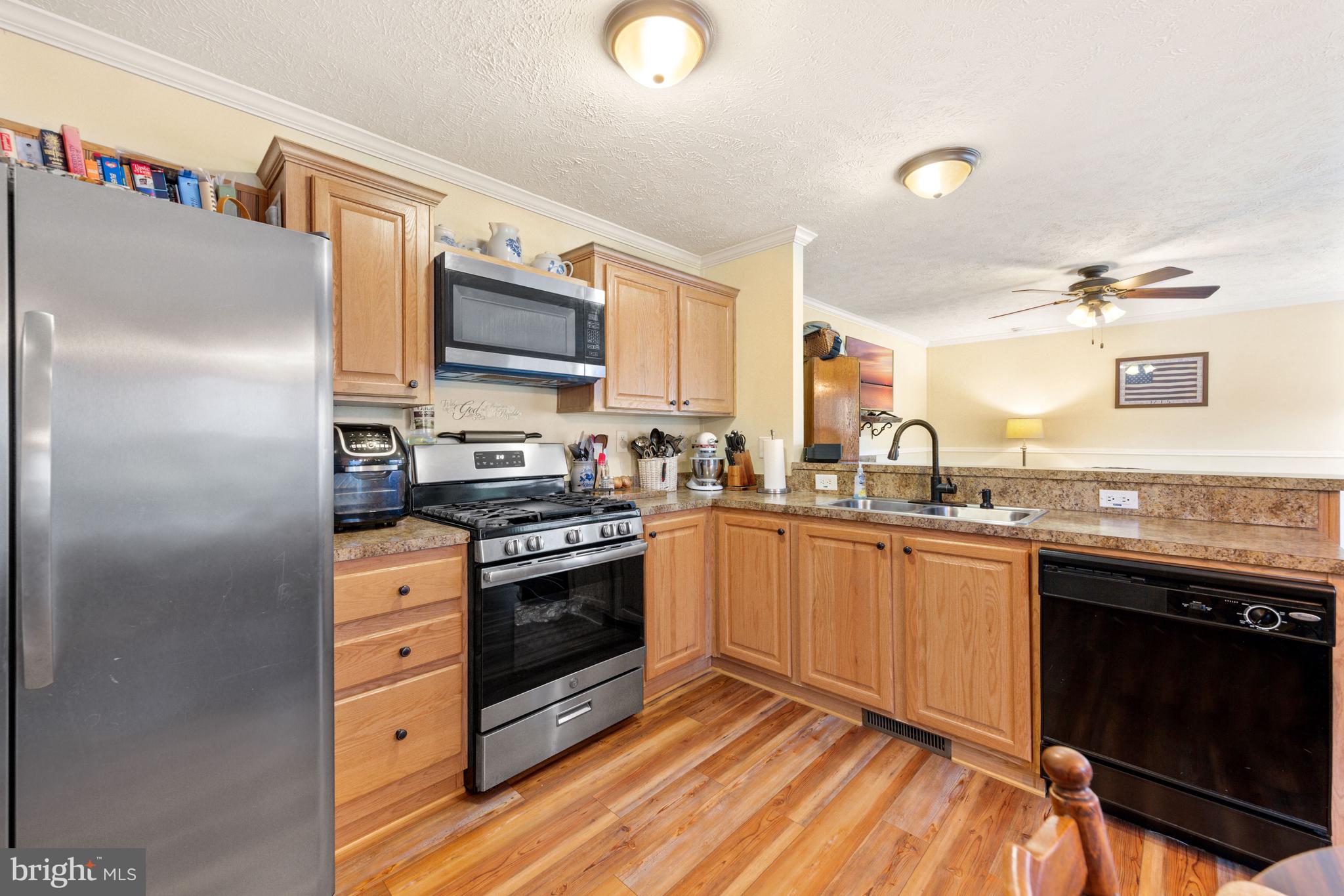 27510 Mt Vernon Road Princess Anne, MD 21853 - Photo 8 of 41 Kitchen with Lots of Cabinets
