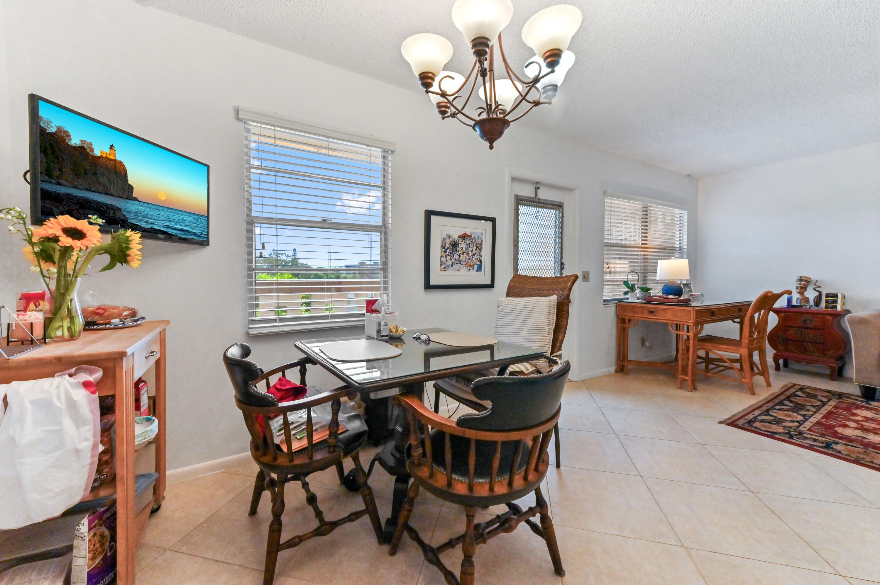 3046 Newcastle A Boca Raton, FL 33434 - Photo 5 of 22 16 Dining Room 01