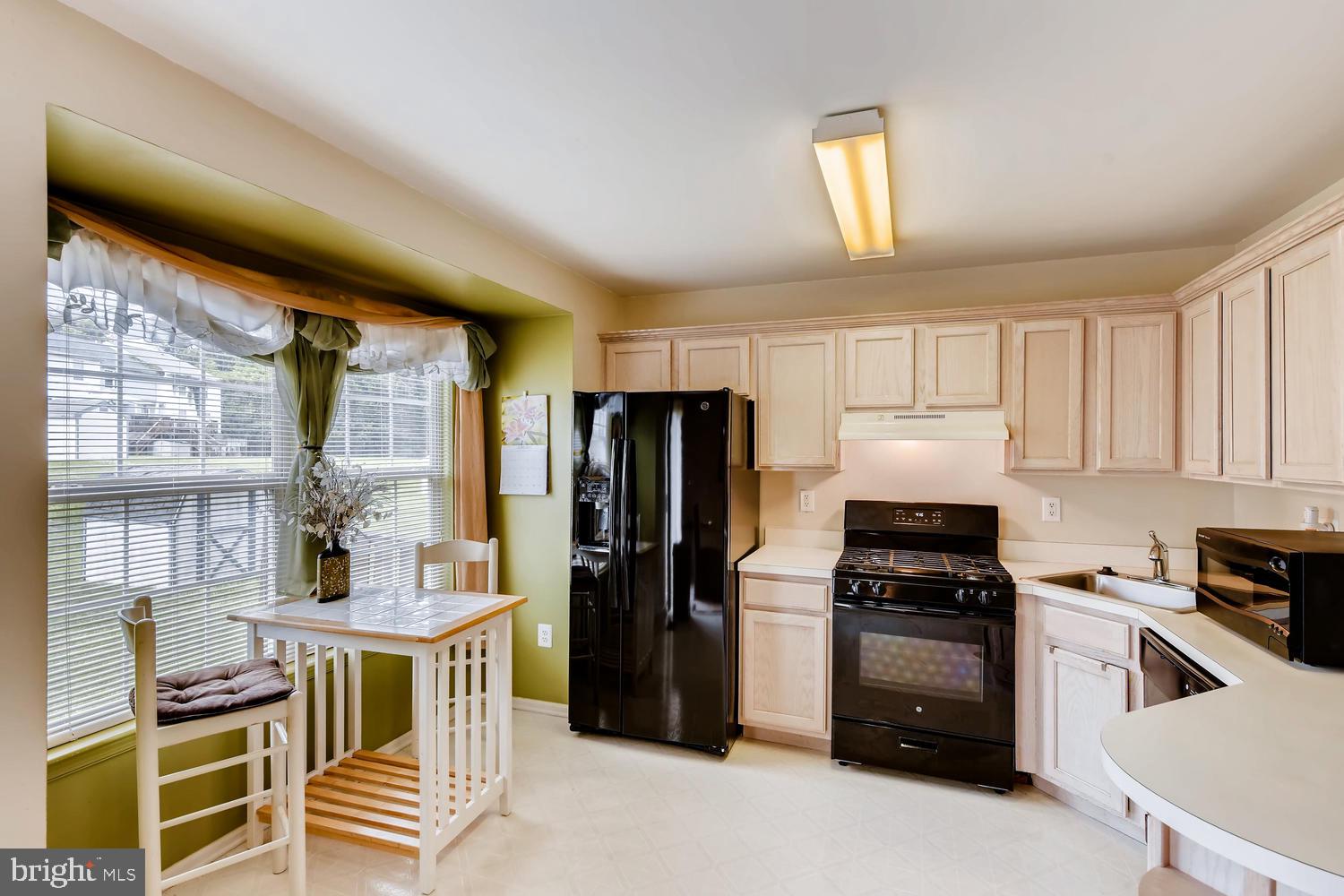 3528 Orchard Shade Road Randallstown, MD 21133 - Photo 15 of 27 Kitchen