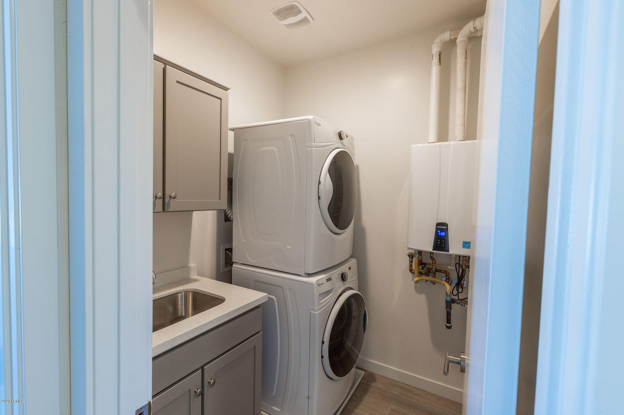 325 East Coronado Road, Unit 15 Phoenix, AZ 85004 - Photo 42 of 62 _Z5A4047