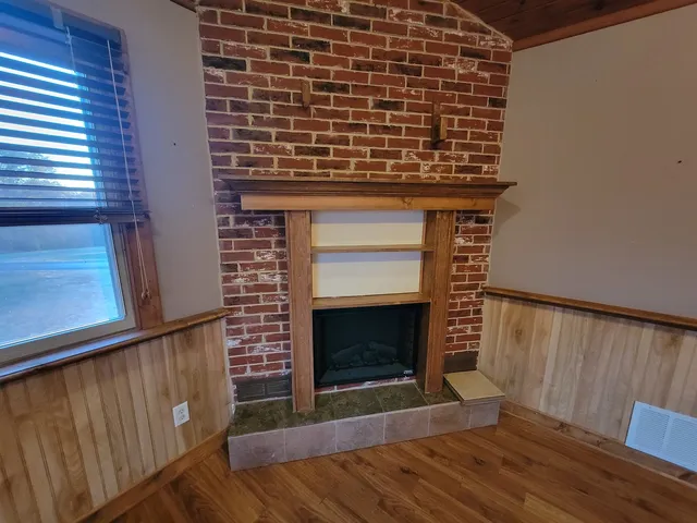 $159,600 | 21882-410 410 E Street, Sheffield, IL 61361