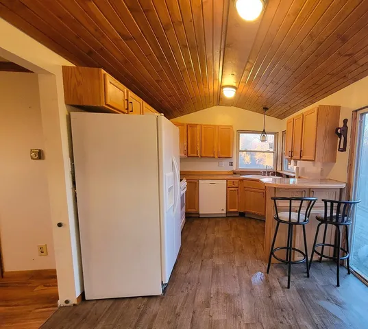 $159,600 | 21882-410 410 E Street, Sheffield, IL 61361