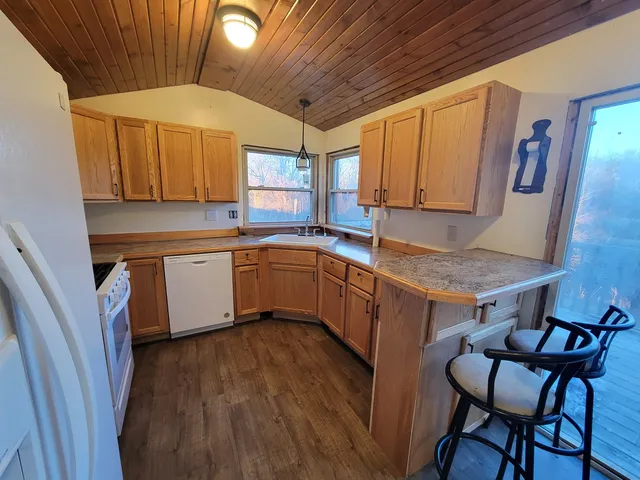 $159,600 | 21882-410 410 E Street, Sheffield, IL 61361