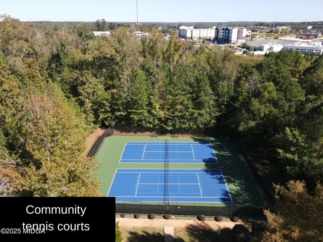 $435,000 | 906 Huntcliffe Drive, Macon, GA 31210