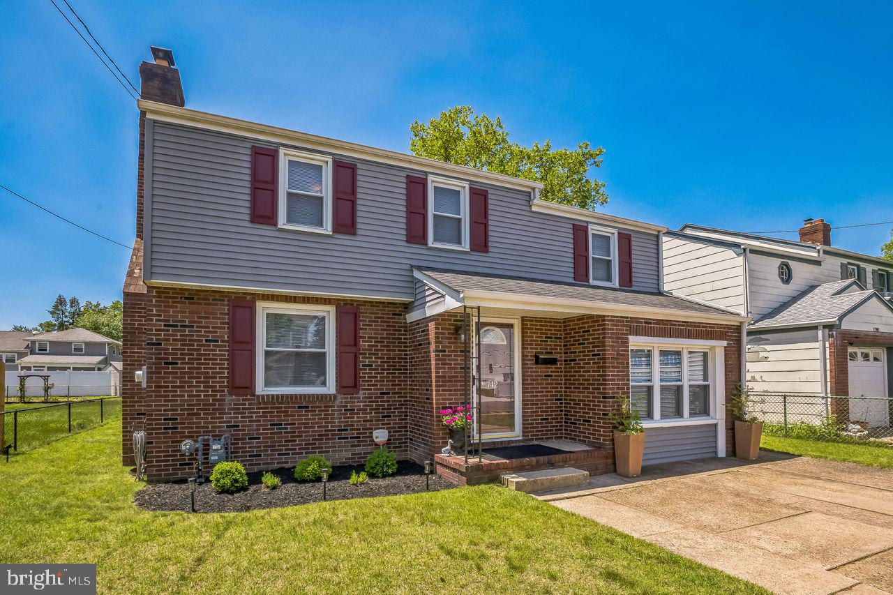 742 Arndt Avenue Riverside, NJ 08075 - Photo 3 of 33