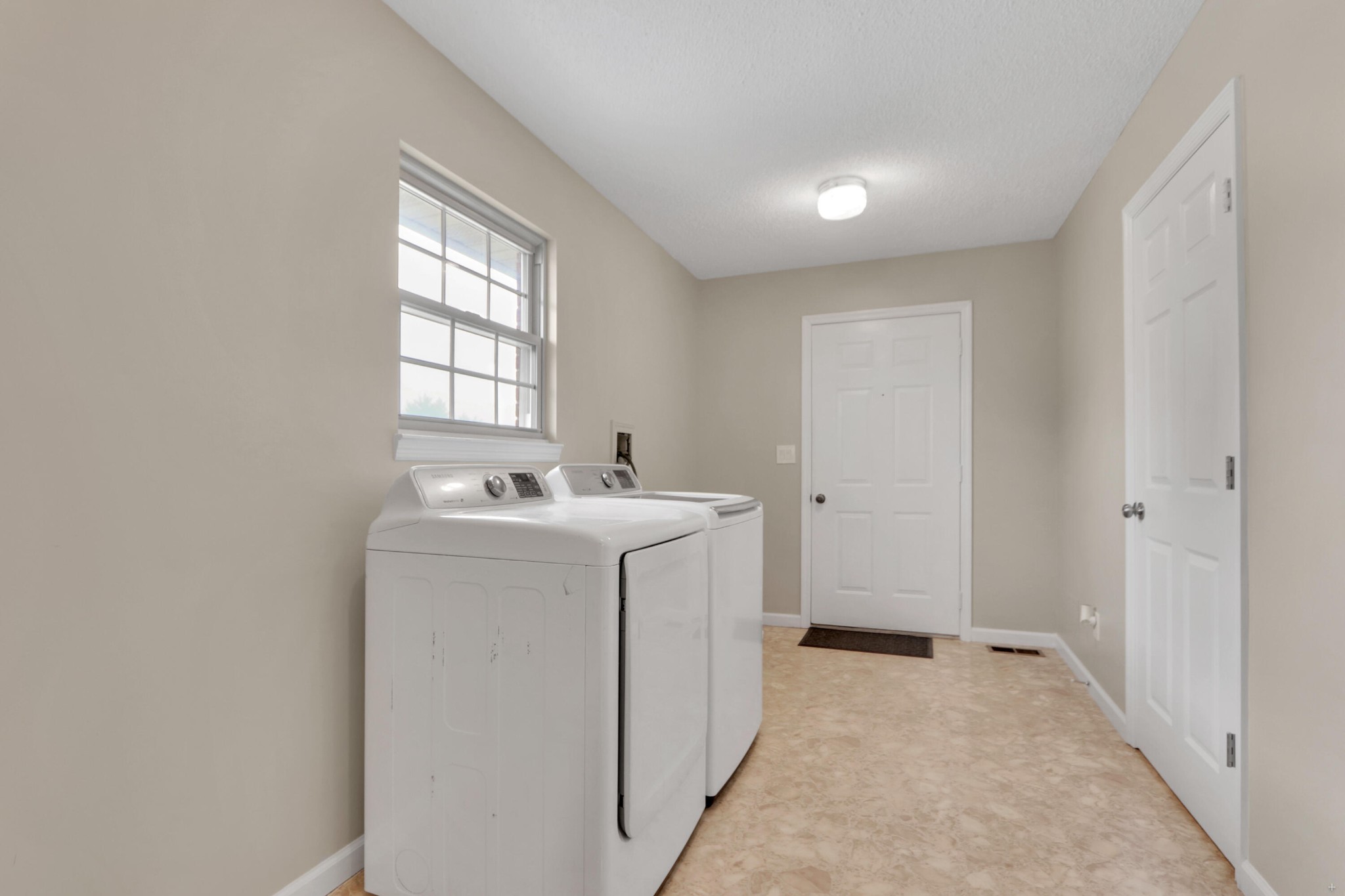 3880 Decatur Highway Kingston, TN 37763 - Photo 14 of 37 Gallery Image 14