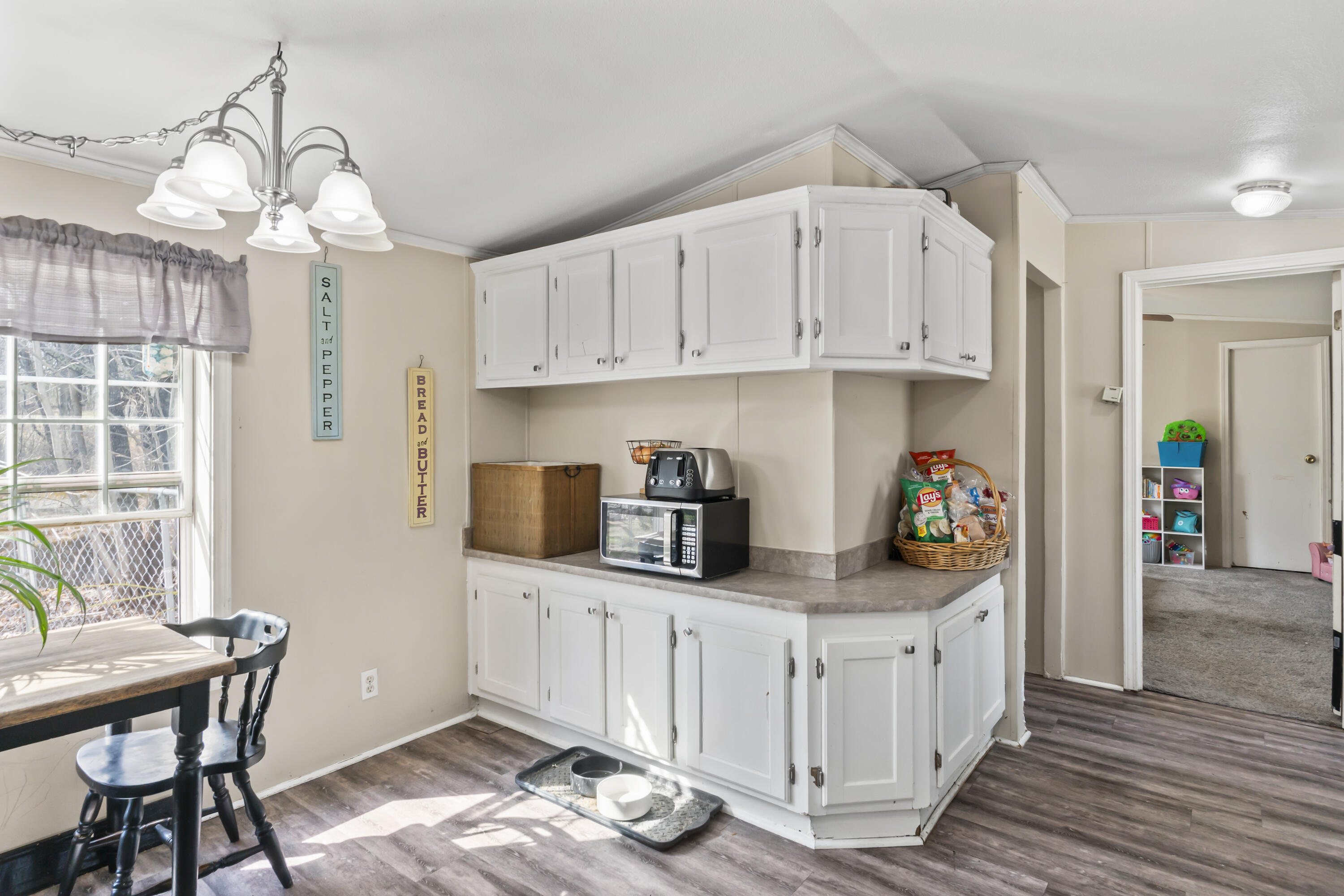 192 Bowdoinham Road Lisbon, ME 04252 - Photo 5 of 55 192 Bowdoinham Rd_118