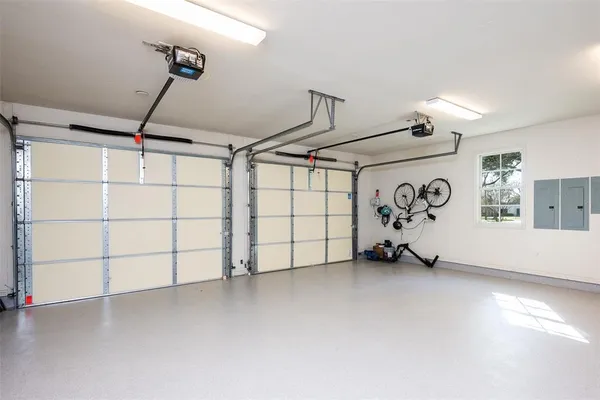 a view of a garage