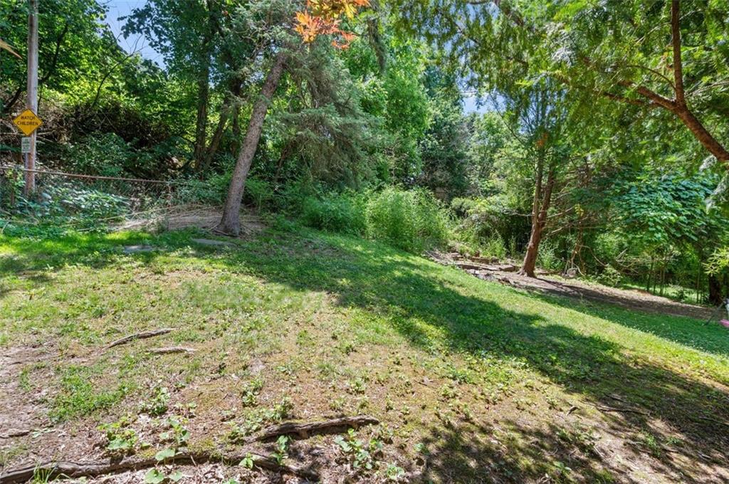61 Greenlee Road Pittsburgh, PA 15227 - Photo 22 of 25 Gallery Image 22