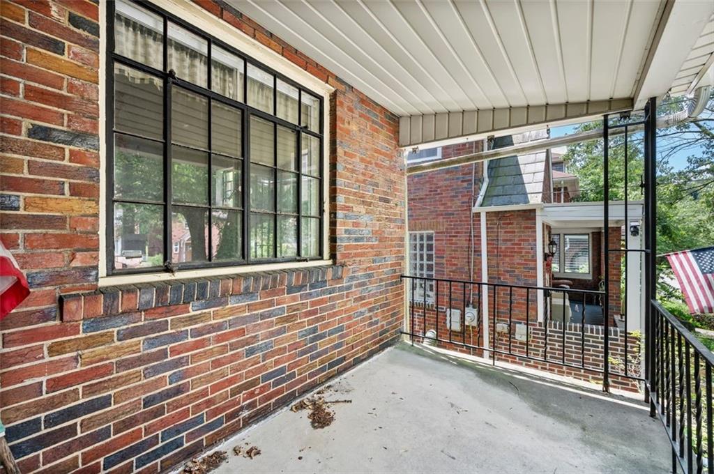 61 Greenlee Road Pittsburgh, PA 15227 - Photo 4 of 25 Gallery Image 4