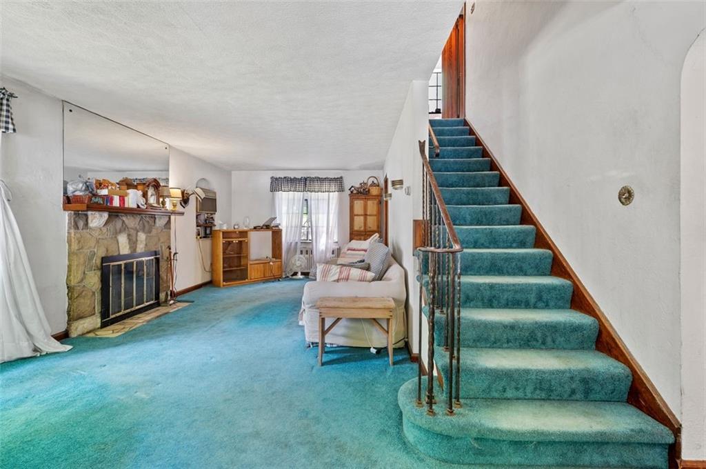61 Greenlee Road Pittsburgh, PA 15227 - Photo 6 of 25 Gallery Image 6