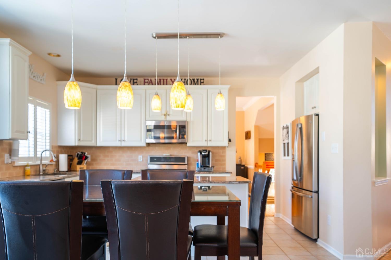 2 Donovan Road Pennington, NJ 08534 - Photo 11 of 33 Gallery Image 11