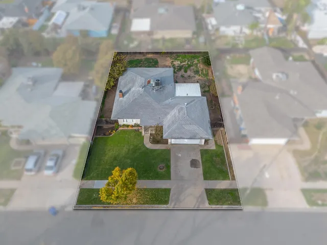 $349,900 | 2999 East Richert Avenue, Fresno, CA 93726