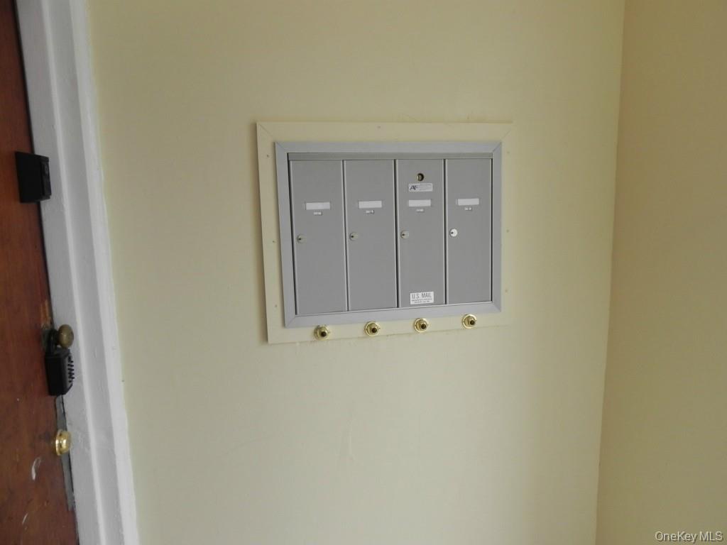 9 Webster Avenue, Unit 1 New Rochelle, NY 10801 - Photo 3 of 7 a view of an empty room