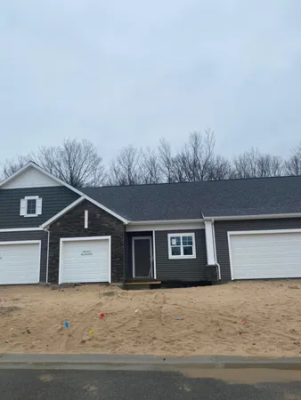 $399,000 | 2835 West Cobblestone Ct. Southeast, Unit 15, Kentwood, MI 49512