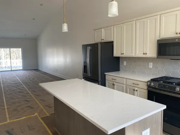 $399,000 | 2835 West Cobblestone Ct. Southeast, Unit 15, Kentwood, MI 49512