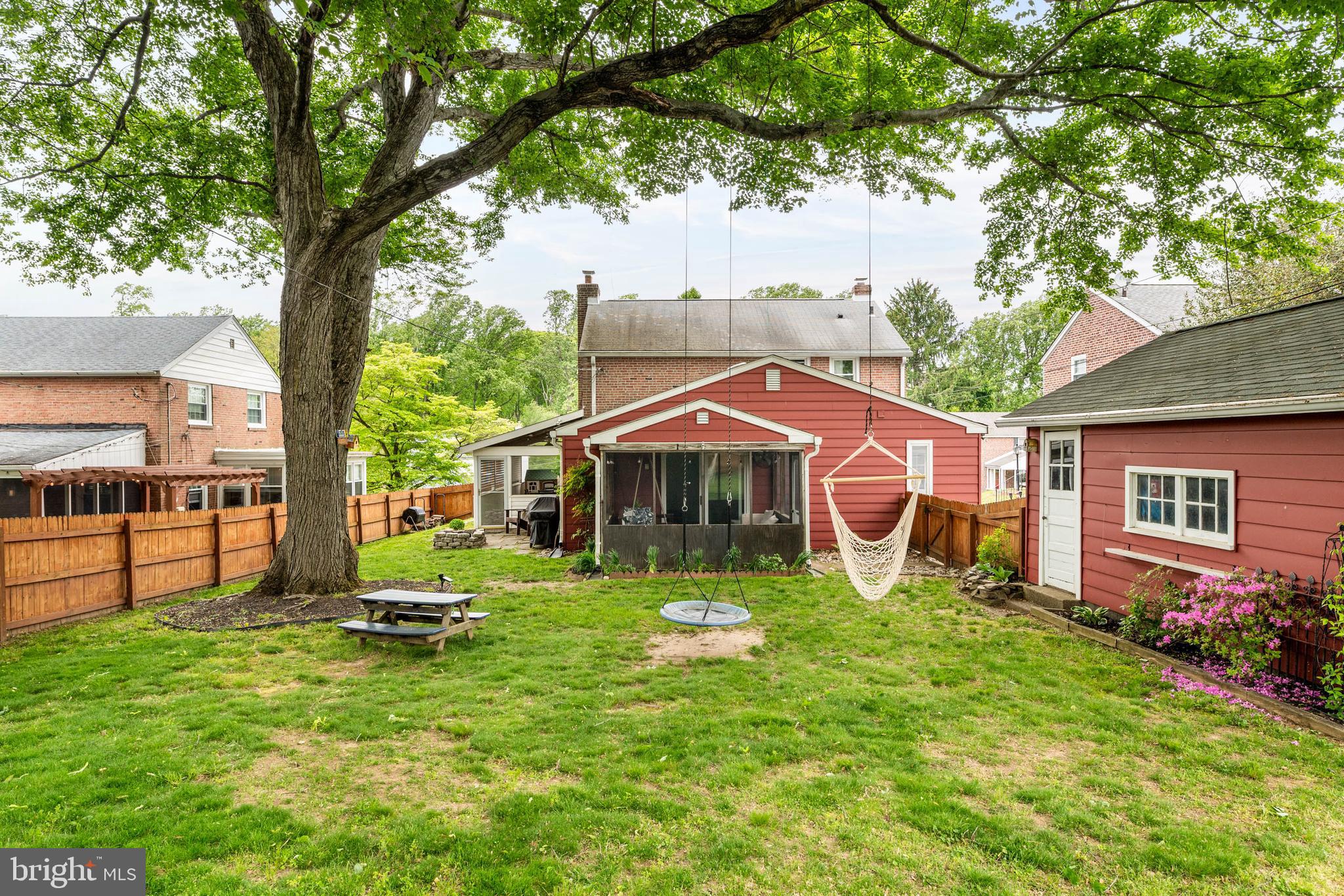 465 Briarhill Road Springfield, PA 19064 - Photo 4 of 51 a front view of house with yard and green space