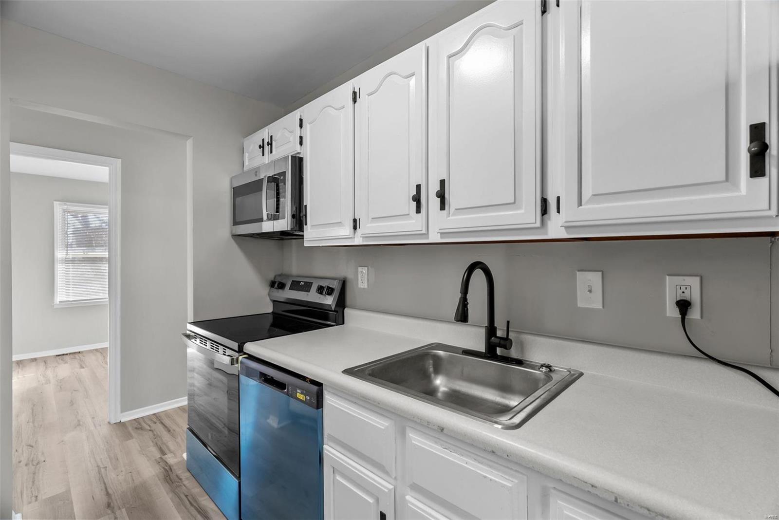 225 Tay Road St. Louis, MO 63137 - Photo 16 of 36