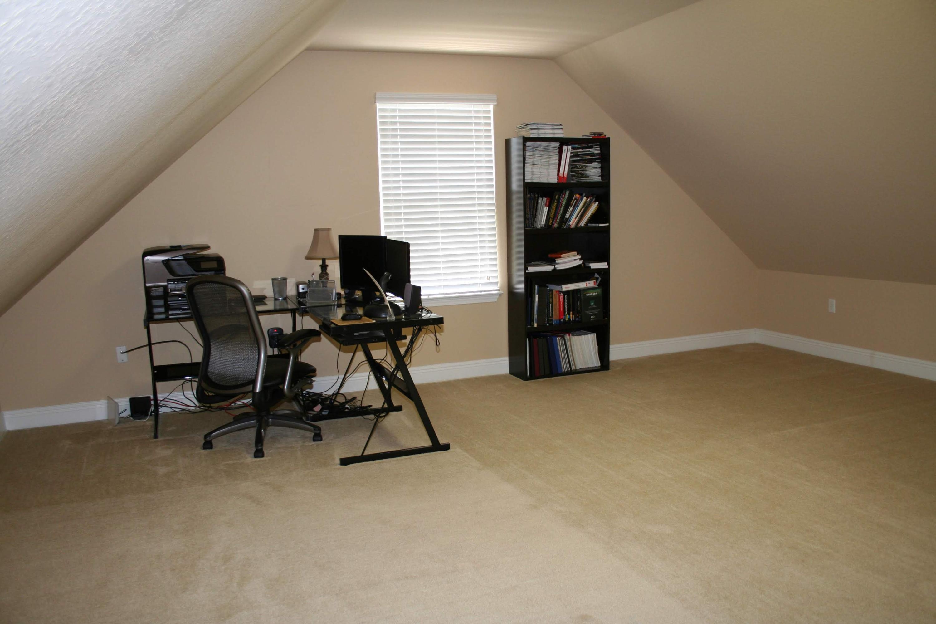 652 Red Fern Road Crestview, FL 32536 - Photo 4 of 32 a view of a workspace with furniture