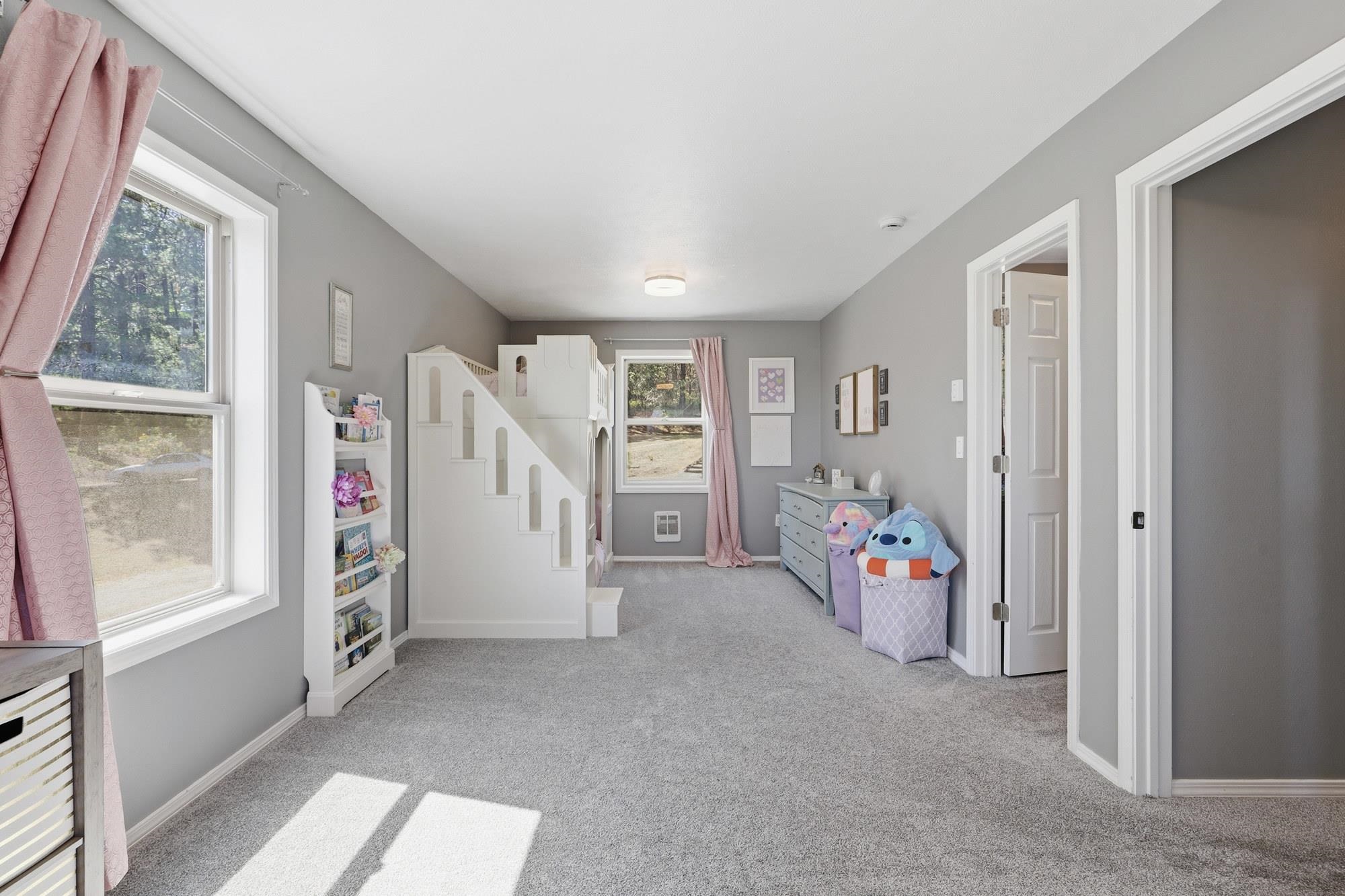 9516 East Day Road Mead, WA 99021 - Photo 20 of 50