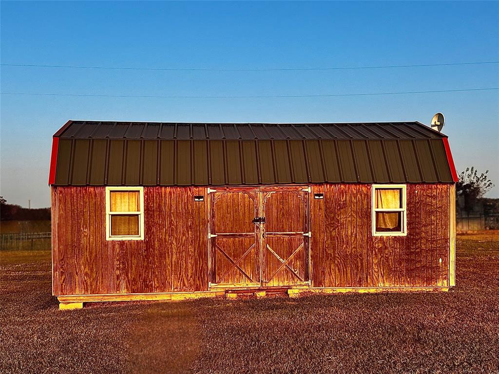 350 Summerfield Court Springtown, TX 76082 - Photo 15 of 20 a view of outdoor space and wooden floor
