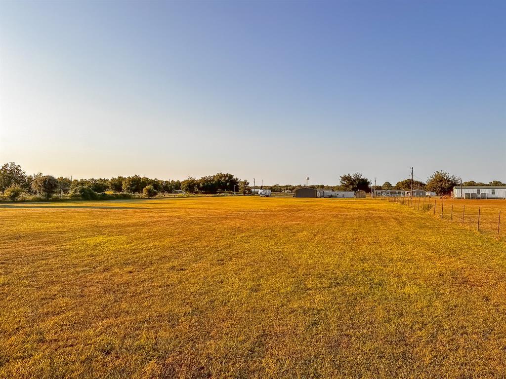 350 Summerfield Court Springtown, TX 76082 - Photo 19 of 20 a view of an ocean
