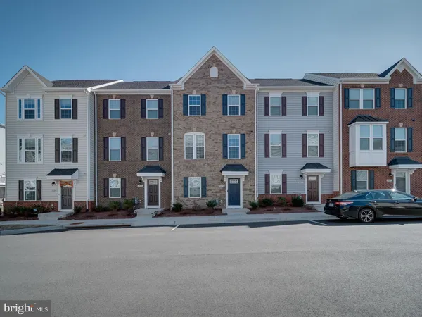 $759,000 | 24608 Cervelo Terrace, Sterling, VA 20166