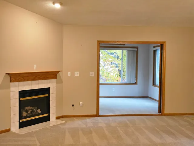 $2,350 | 3877 Old Elm Drive Southeast, Grand Rapids, MI 49512