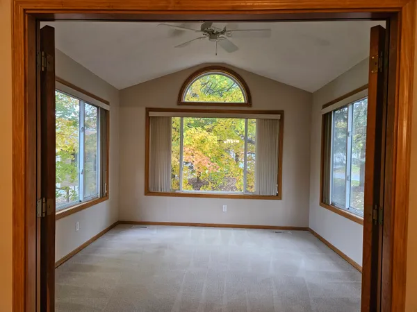 $2,300 | 3877 Old Elm Drive Southeast, Kentwood, MI 49512